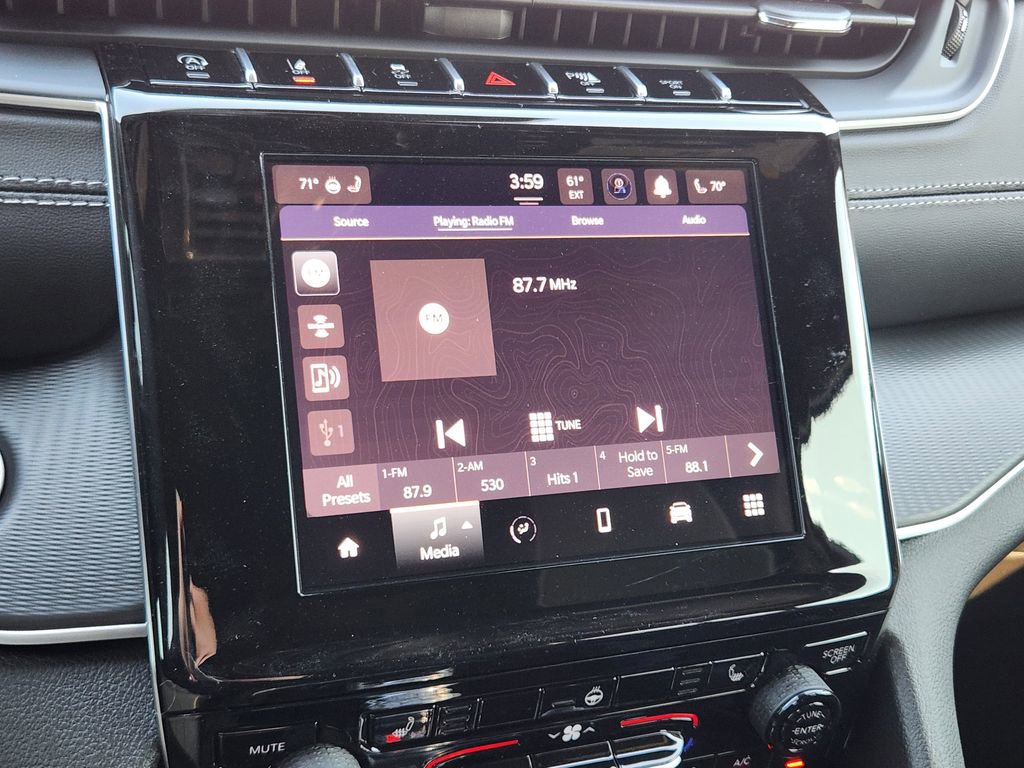 New 2026 Jeep Grand Cherokee L 2WD image 12