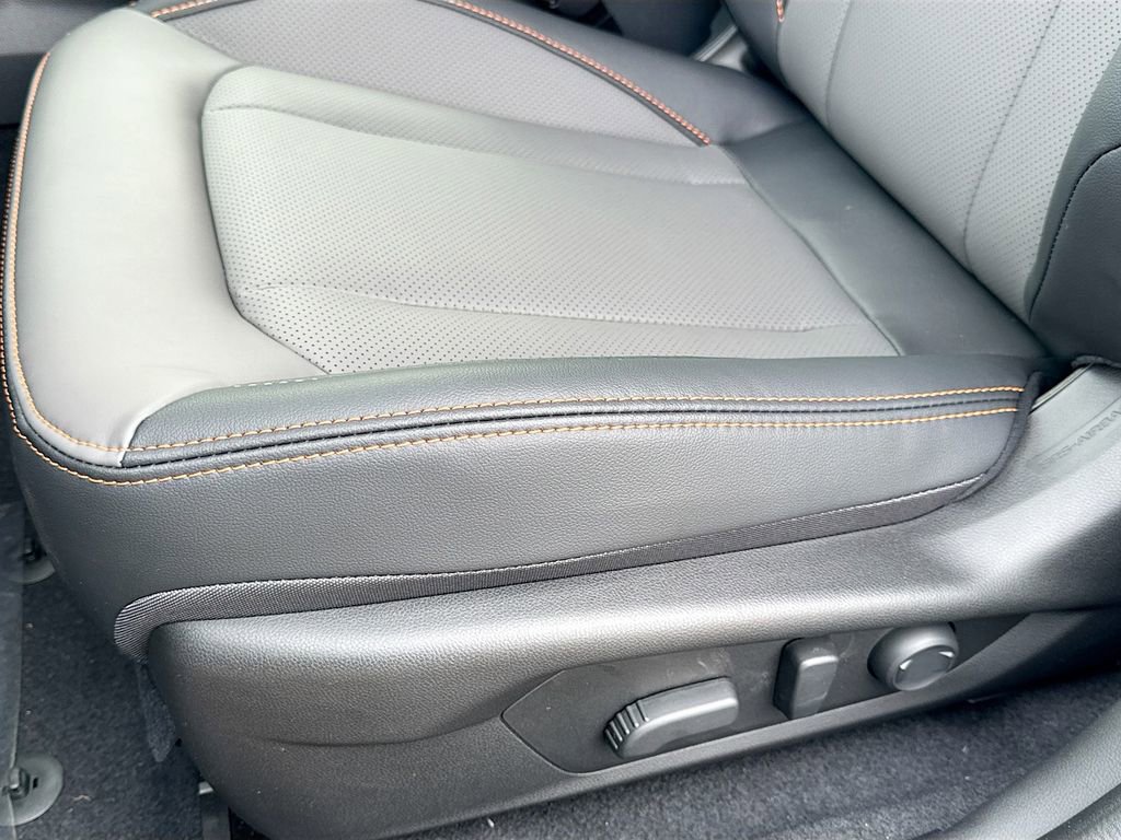 Used 2026 Subaru Crosstrek 2.5i Limited w/ Crosstrek Mirror Package image 23