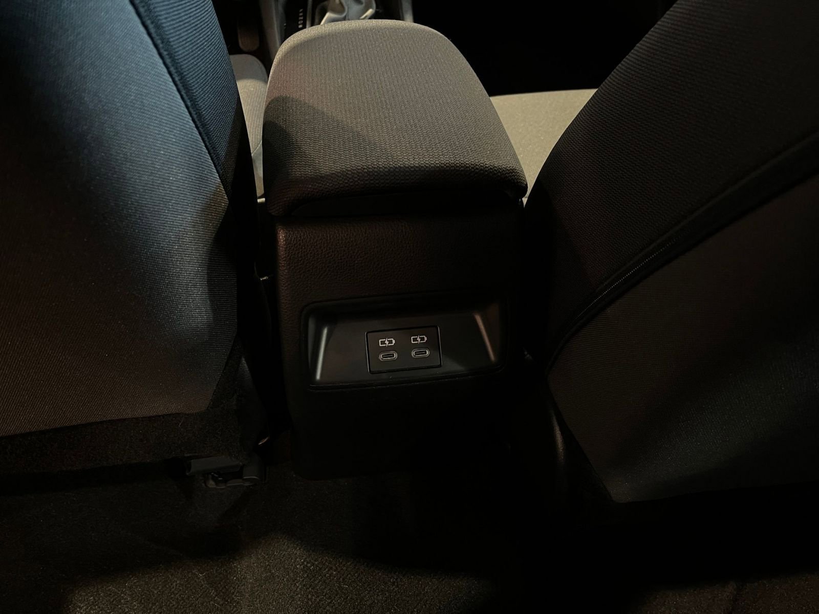 Used 2025 Toyota Corolla LE image 24