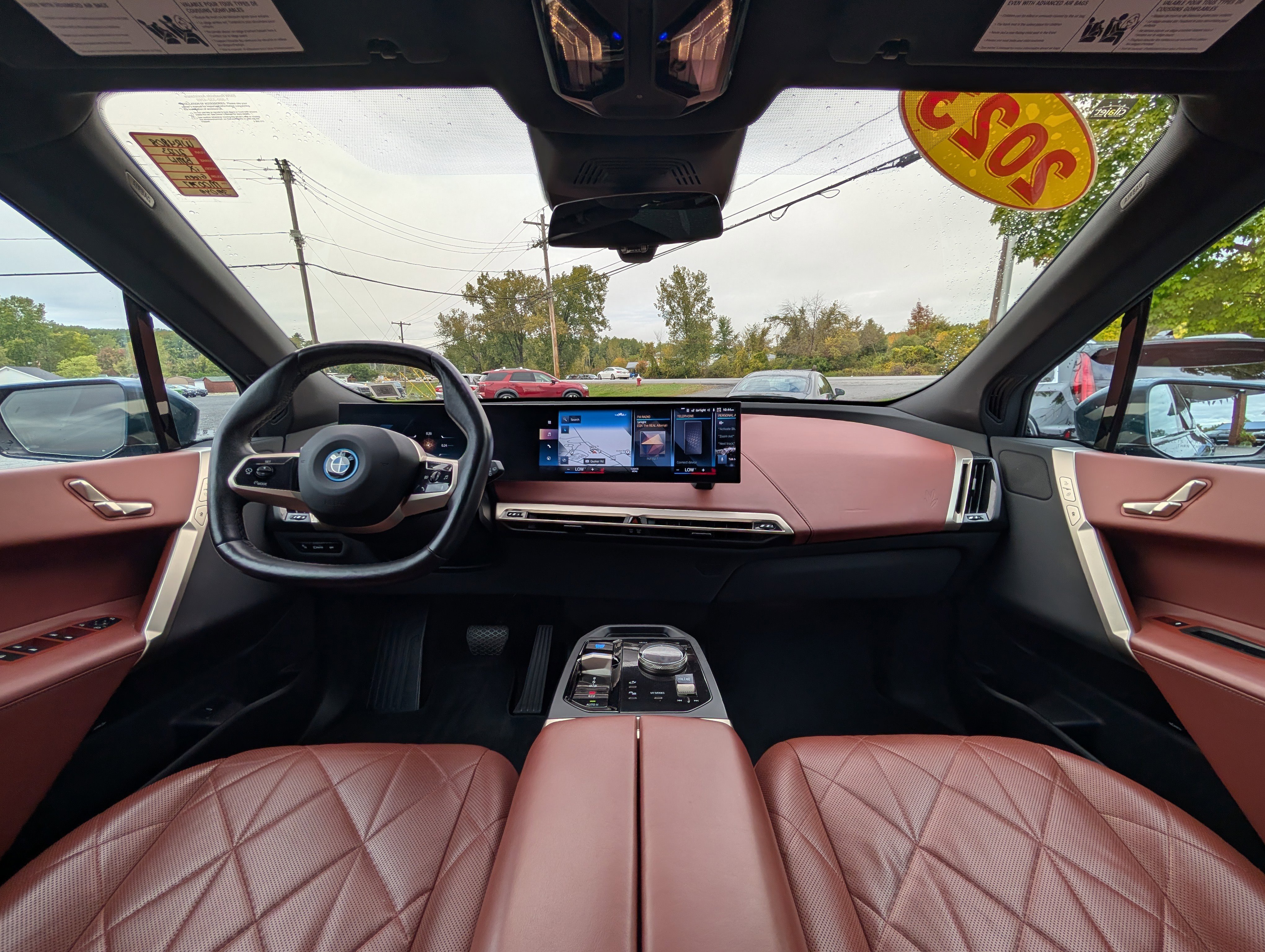 Used 2023 BMW iX xDrive50 w/ Sport Package image 2