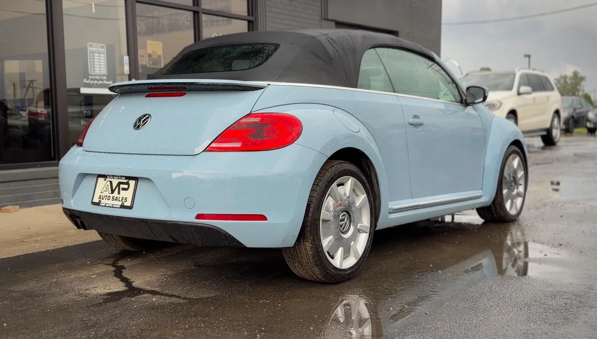 Used 2013 Volkswagen Beetle 2.5 FWD image 2