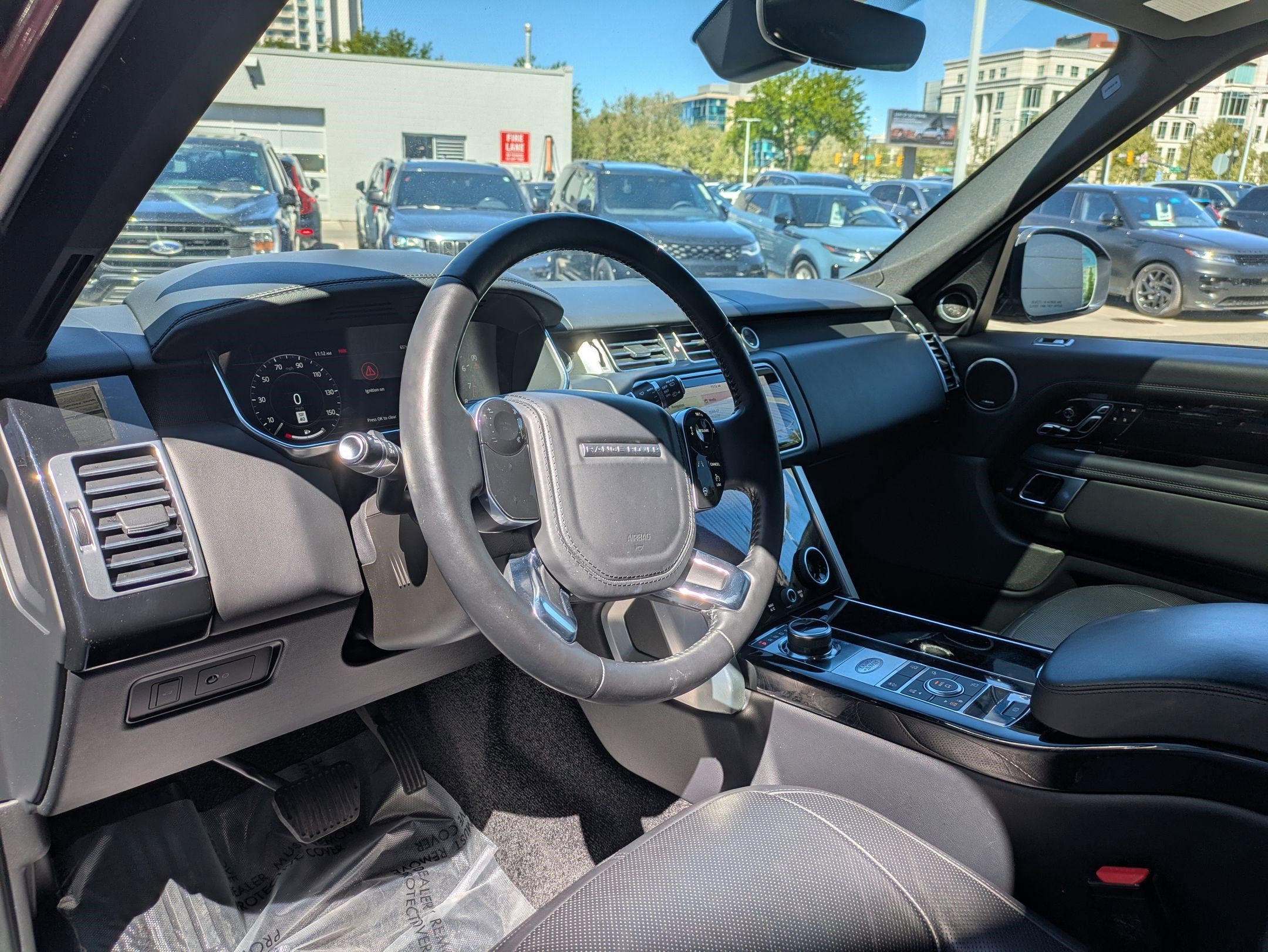 Used 2018 Land Rover Range Rover HSE AWD/4WD image 17