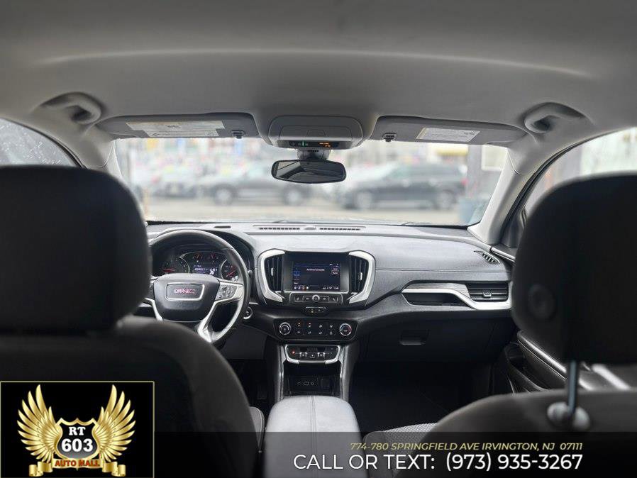 Used 2024 GMC Terrain SLE AWD/4WD image 9