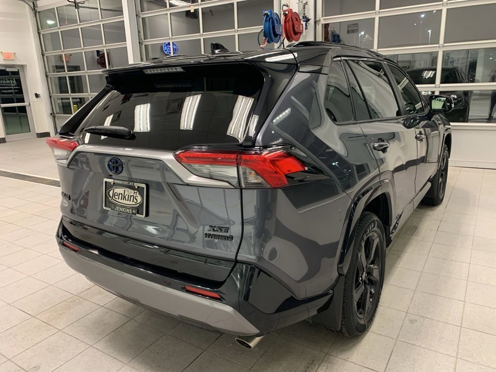 Used 2021 Toyota RAV4 XSE w/ XSE Grade Weather Package image 16