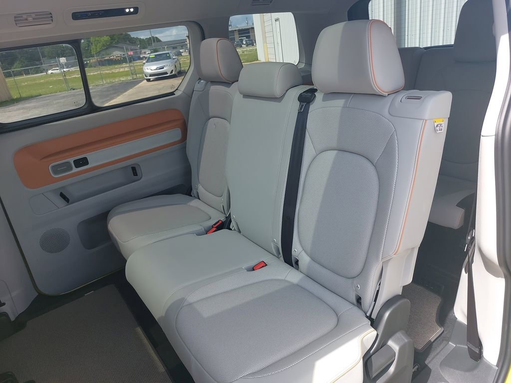 New 2025 Volkswagen ID. Buzz 1st Edition image 15