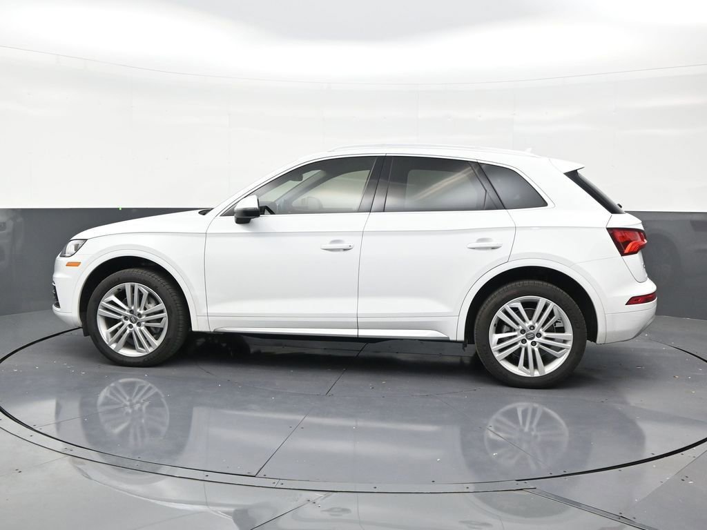 Used 2018 Audi Q5 2.0T Premium Plus w/ Premium Plus Package AWD/4WD image 2