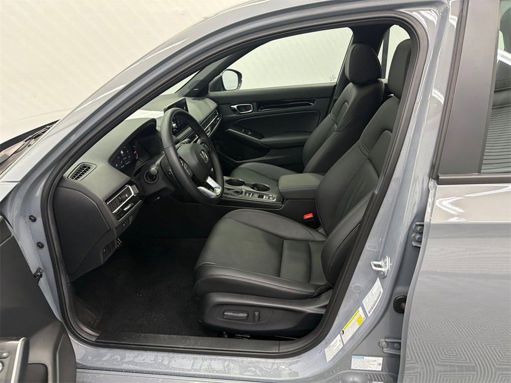 Used 2025 Honda Civic Sport Touring image 9
