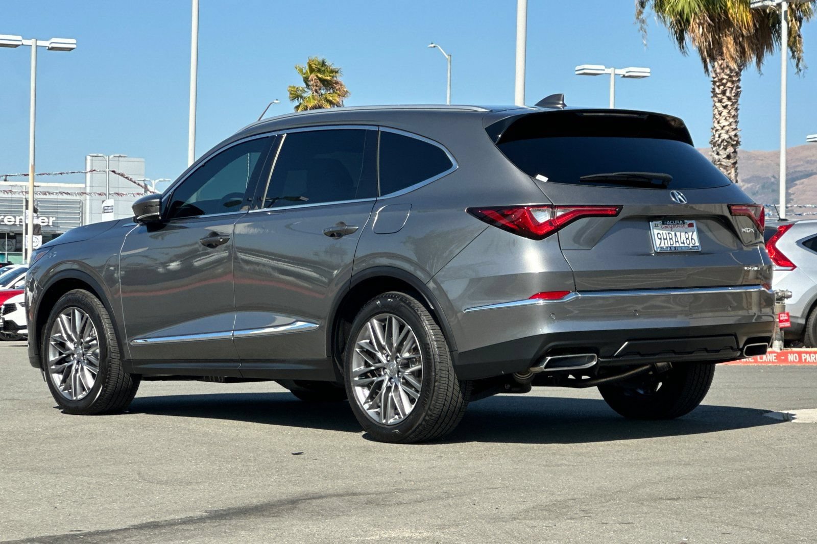 Used 2023 Acura MDX w/ Advance Package AWD/4WD image 6