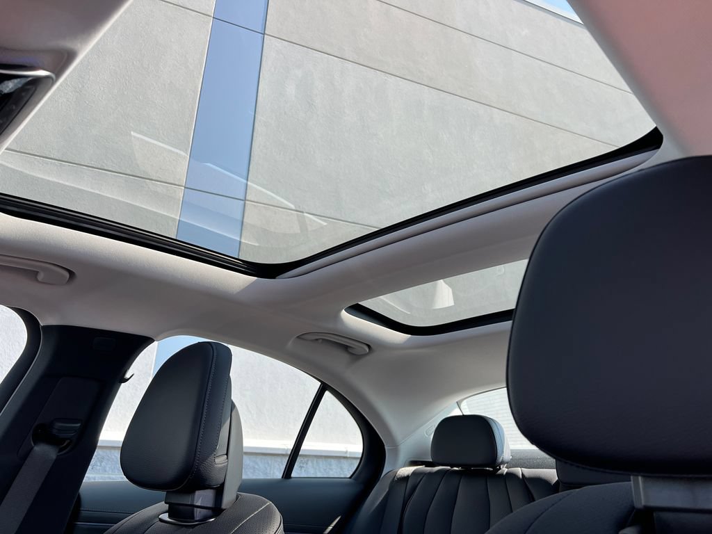 New 2026 Mercedes-Benz E 350 4MATIC Sedan image 19