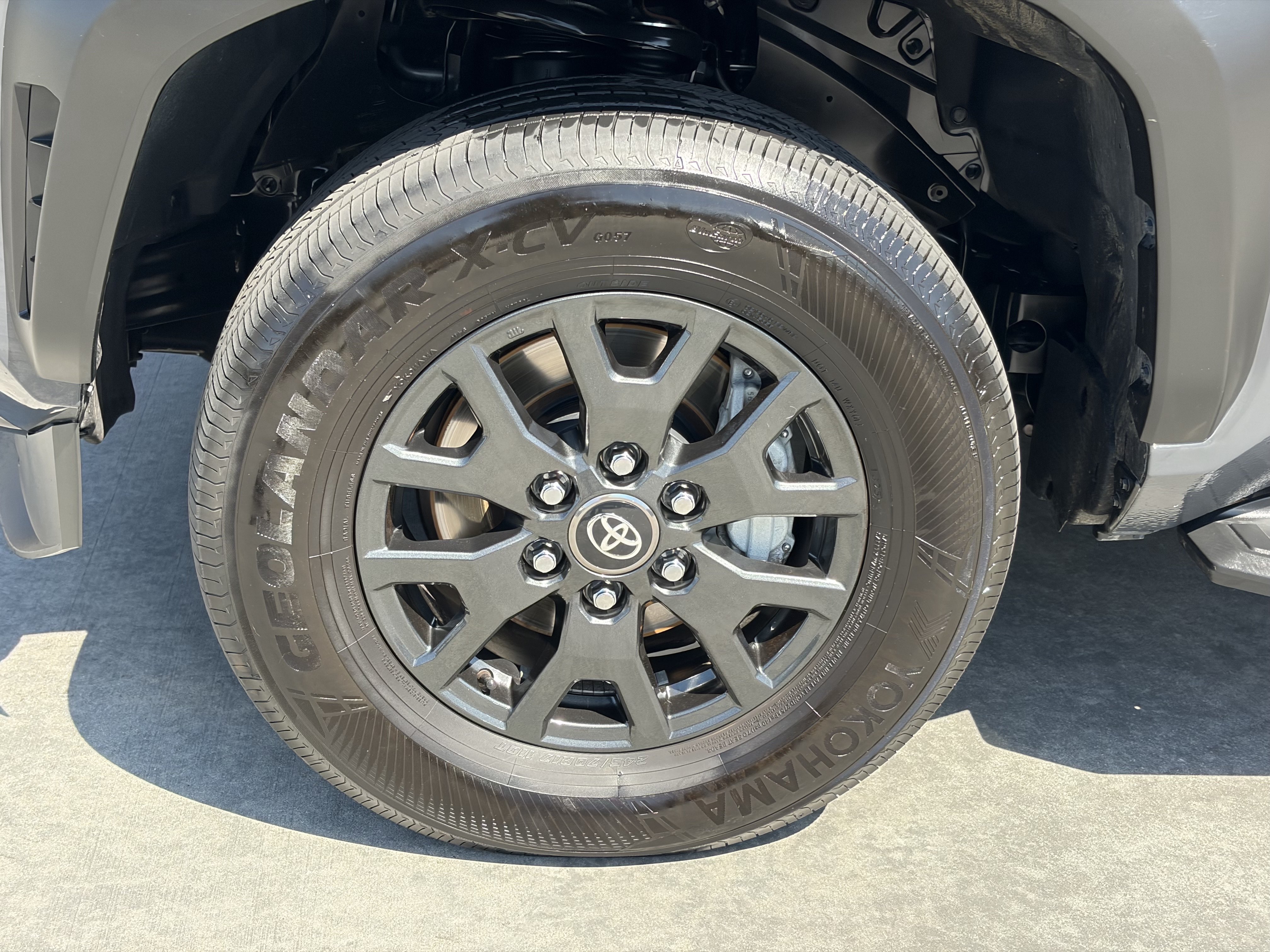 Certified 2025 Toyota 4Runner SR5 AWD/4WD image 8