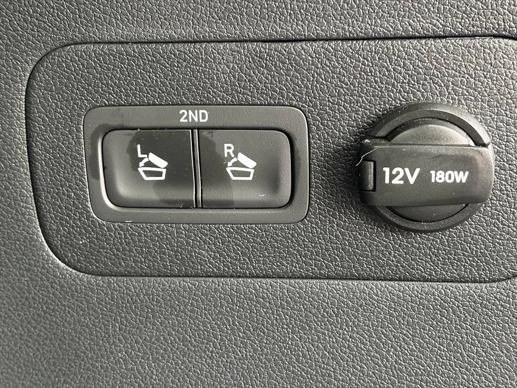 Used 2023 Hyundai Santa Fe Limited AWD/4WD image 10