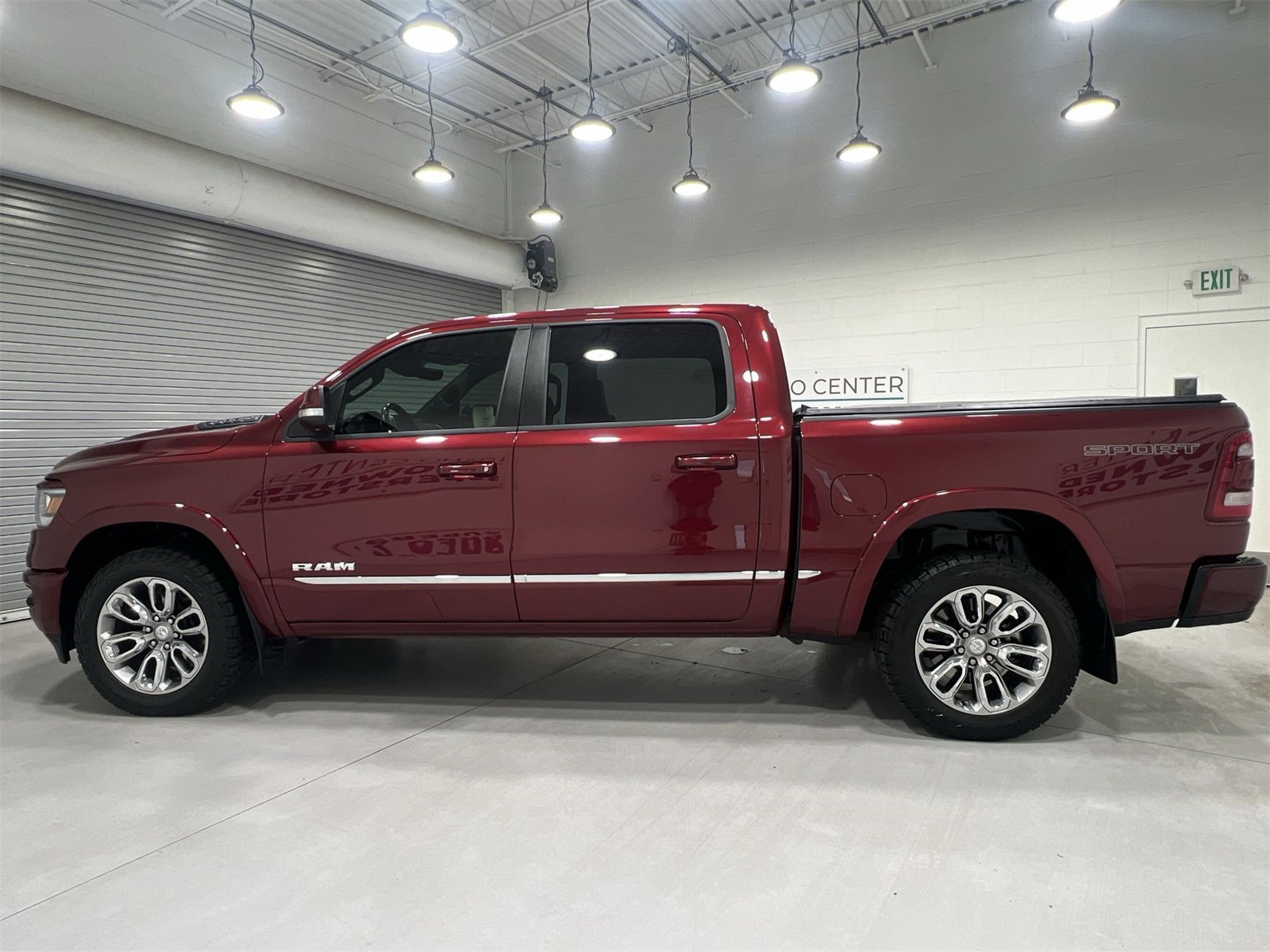 Used 2021 RAM 1500 Laramie w/ Sport Appearance Package image 5