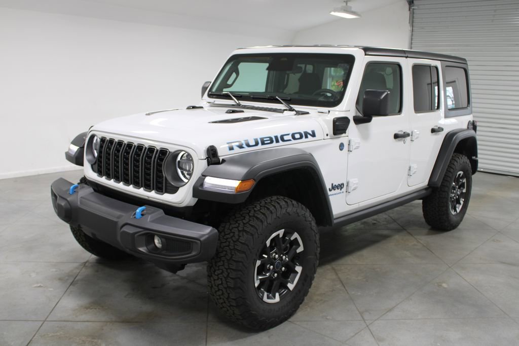 Used 2025 Jeep Wrangler Unlimited Rubicon 4xe w/ Convenience Group image 4
