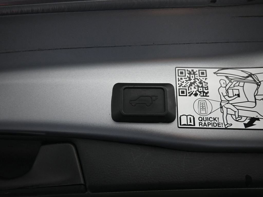 Certified 2022 Toyota RAV4 XSE AWD/4WD image 24