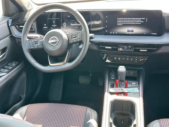 New 2026 Nissan Kicks SR w/ Cold Weather Package FWD image 17
