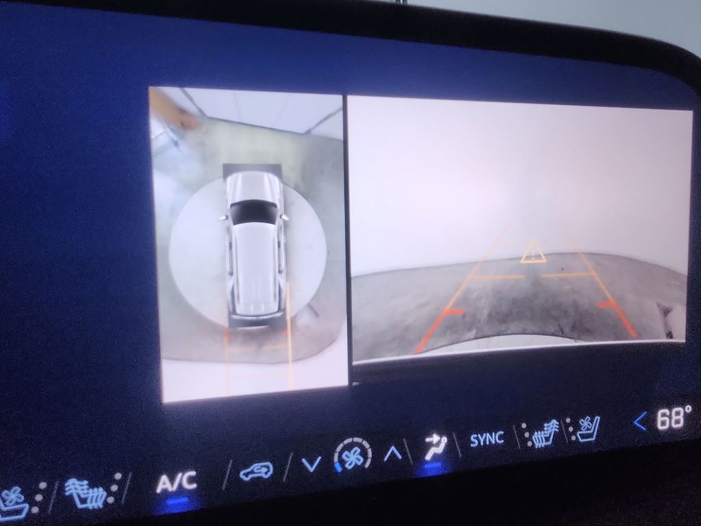 Used 2025 Chevrolet Tahoe High Country w/ Sun And Tow Package AWD/4WD image 17