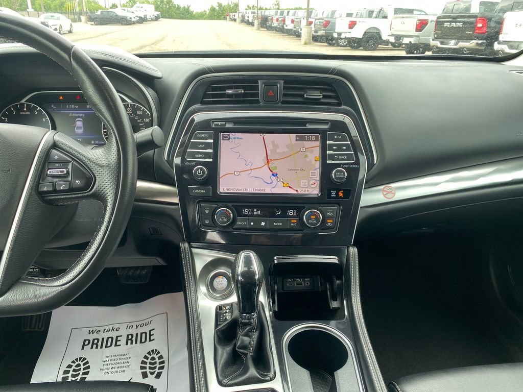 Used 2023 Nissan Maxima SL FWD image 26
