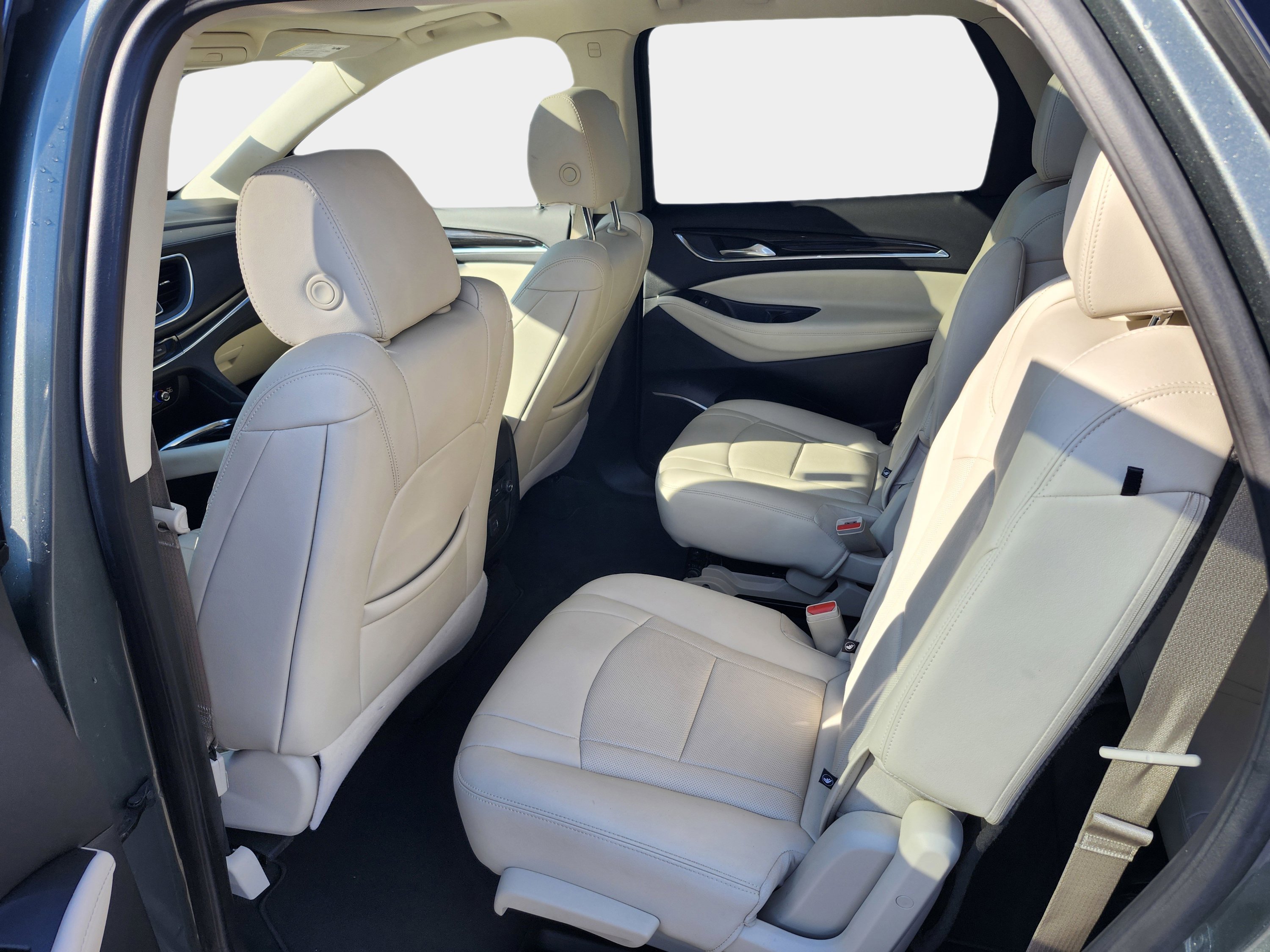 Used 2023 Buick Enclave Essence w/ Experience Buick Package image 27
