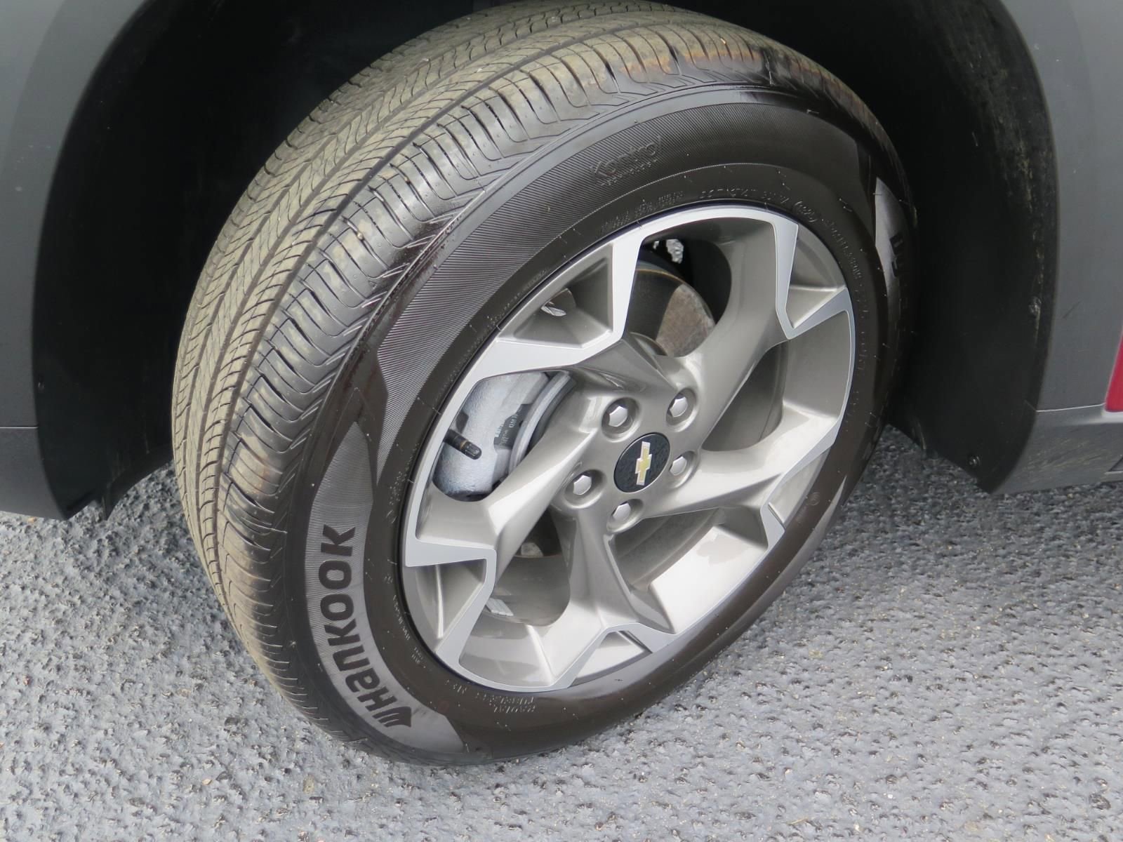 Used 2025 Chevrolet Trax LT w/ Driver Confidence Package image 18