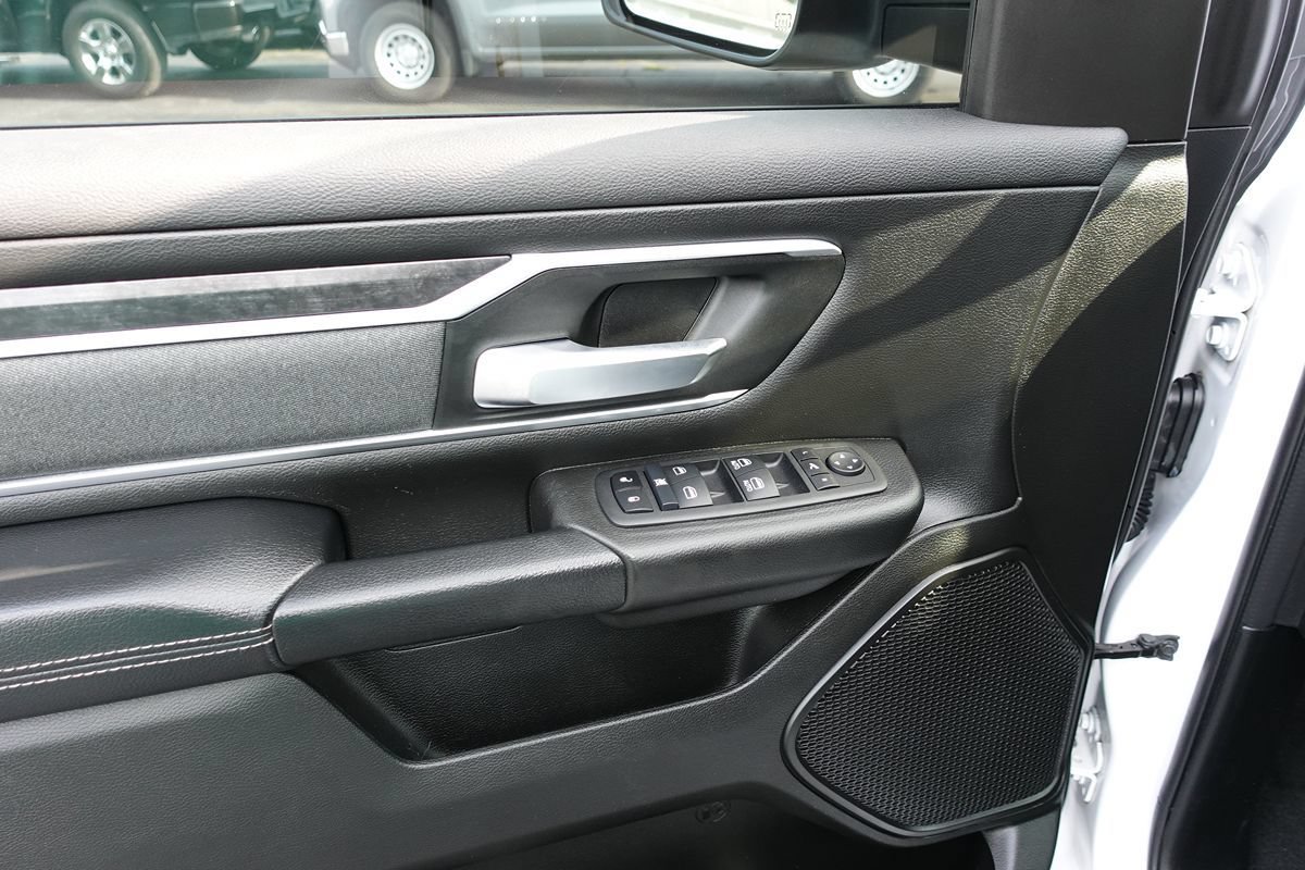 Used 2023 RAM 1500 Big Horn AWD/4WD image 16
