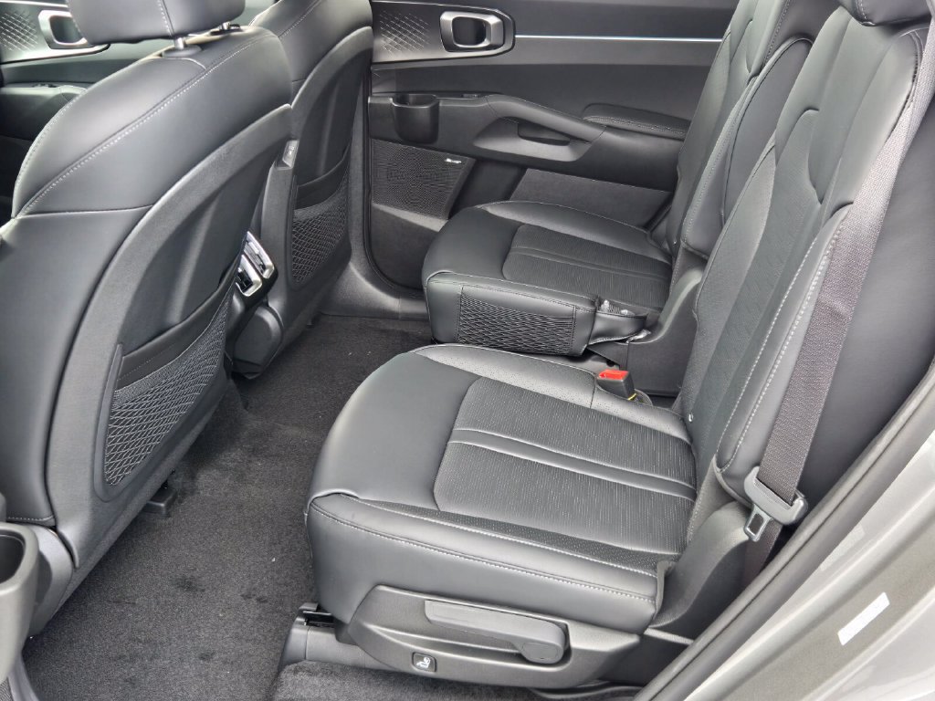 New 2026 Kia Sorento EX FWD image 8