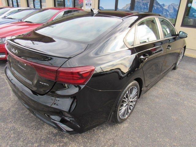 Used 2022 Kia Forte GT-Line w/ GT-Line Premium Package FWD image 7