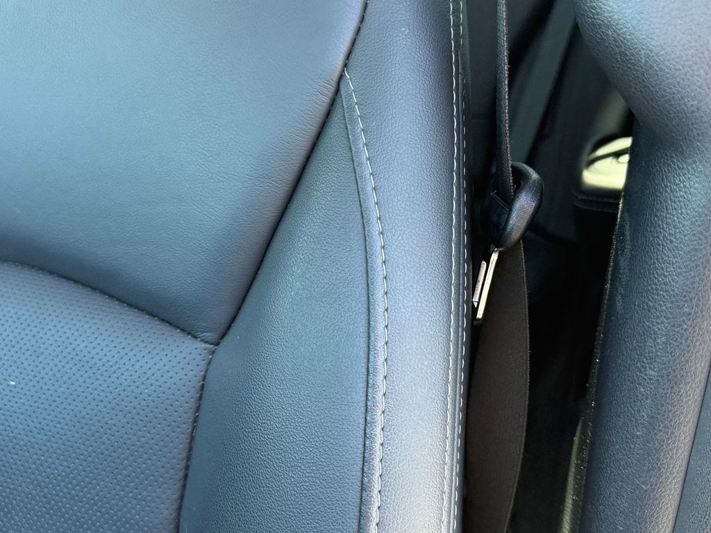 Used 2017 Subaru Outback 2.5i Limited image 16