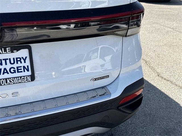 New 2025 Volkswagen Taos S image 5