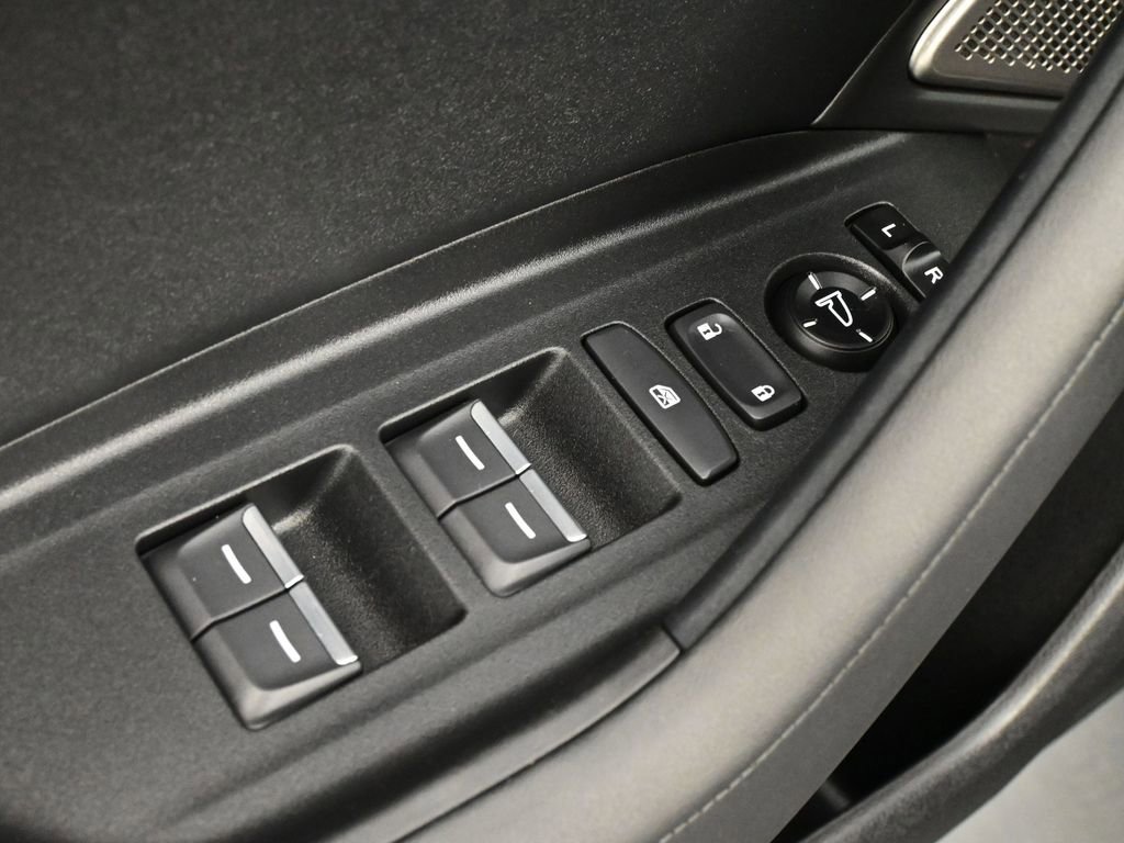 Used 2025 Acura TLX w/ Technology Package FWD image 4