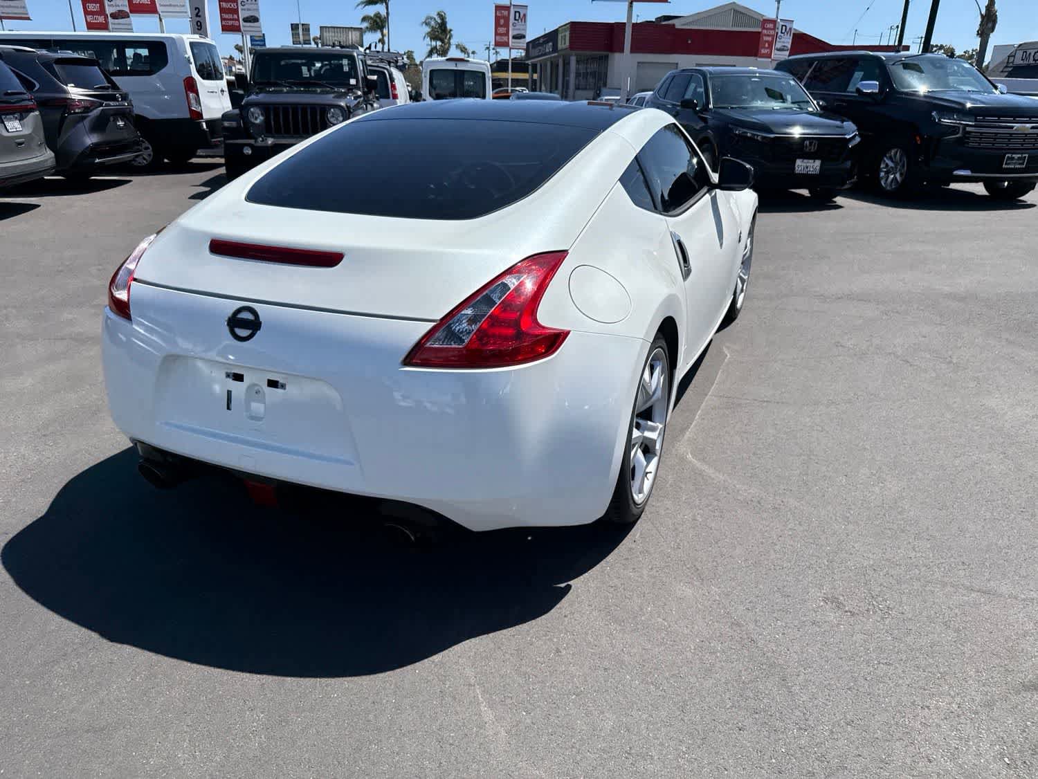 Used 2013 Nissan 370Z Coupe w/ Sport Pkg RWD image 19