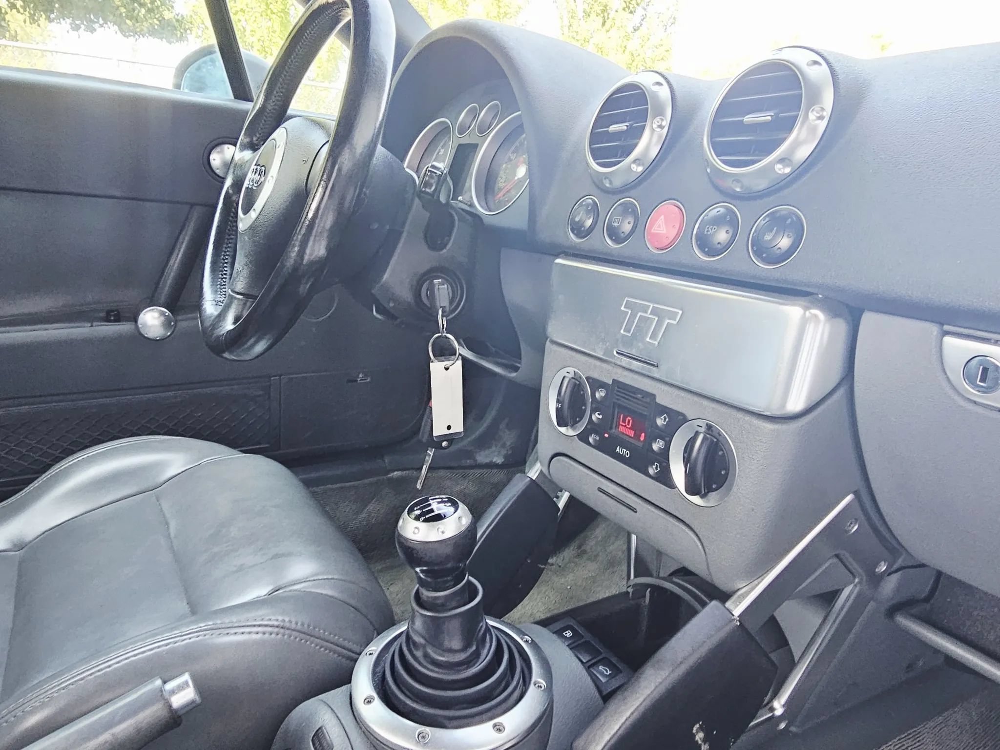 Used 2002 Audi TT 1.8T AWD/4WD image 11