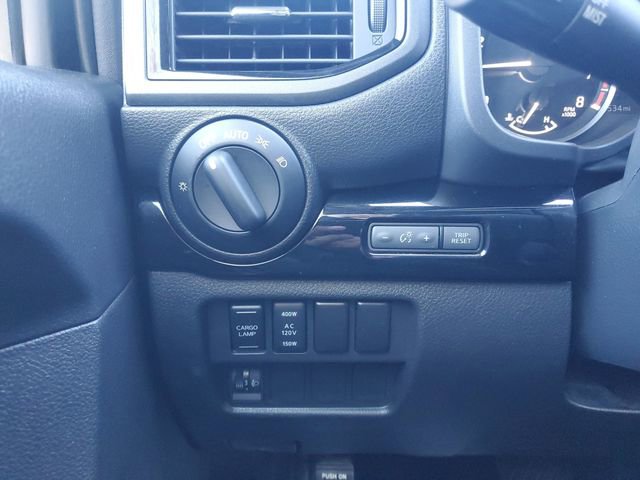 Certified 2024 Nissan Titan SV w/ SV Bronze Edition Package image 27