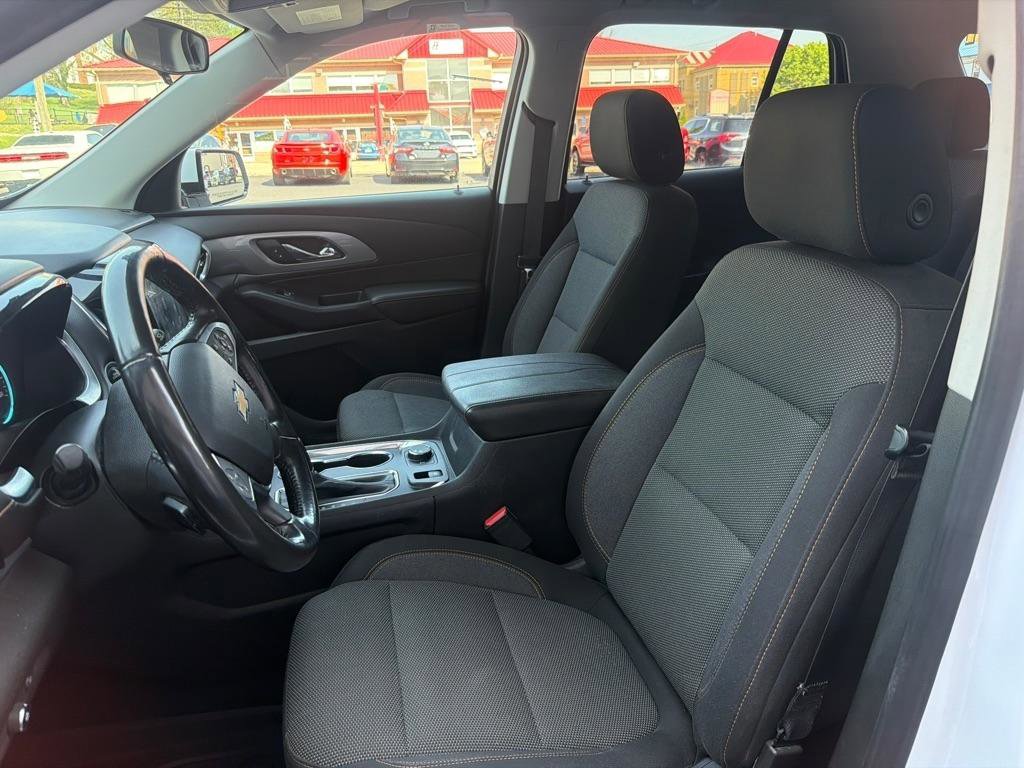 Used 2020 Chevrolet Traverse LT AWD/4WD image 13
