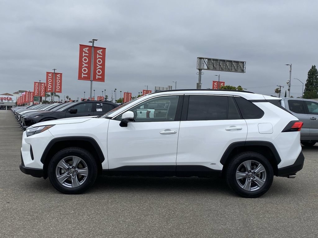 Certified 2025 Toyota RAV4 XLE AWD/4WD image 39