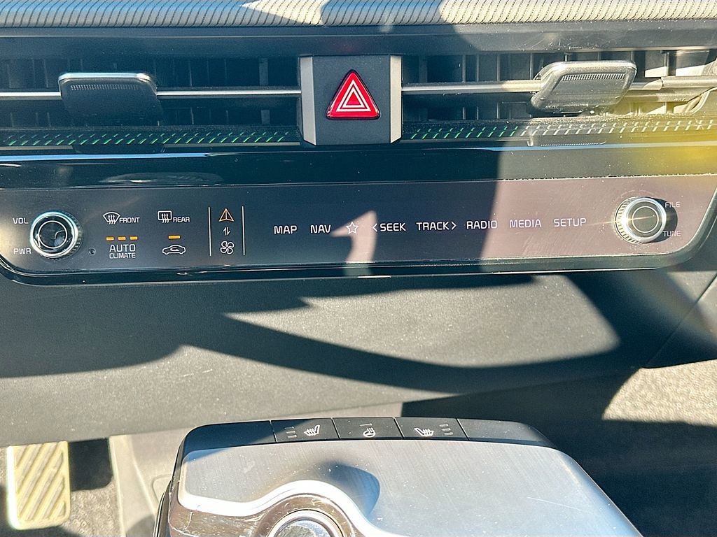 Certified 2024 Kia EV6 GT AWD/4WD image 16