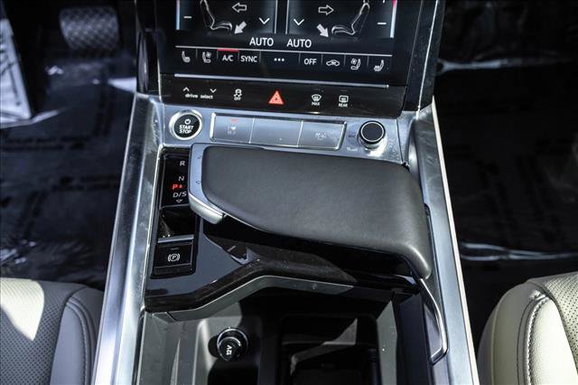 Used 2024 Audi Q8 e-tron Premium Plus w/ Premium Plus Package image 20