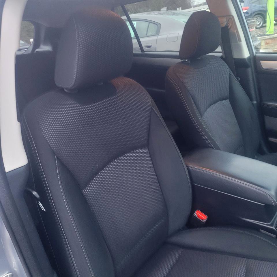 Used 2016 Subaru Outback 2.5i Premium image 25