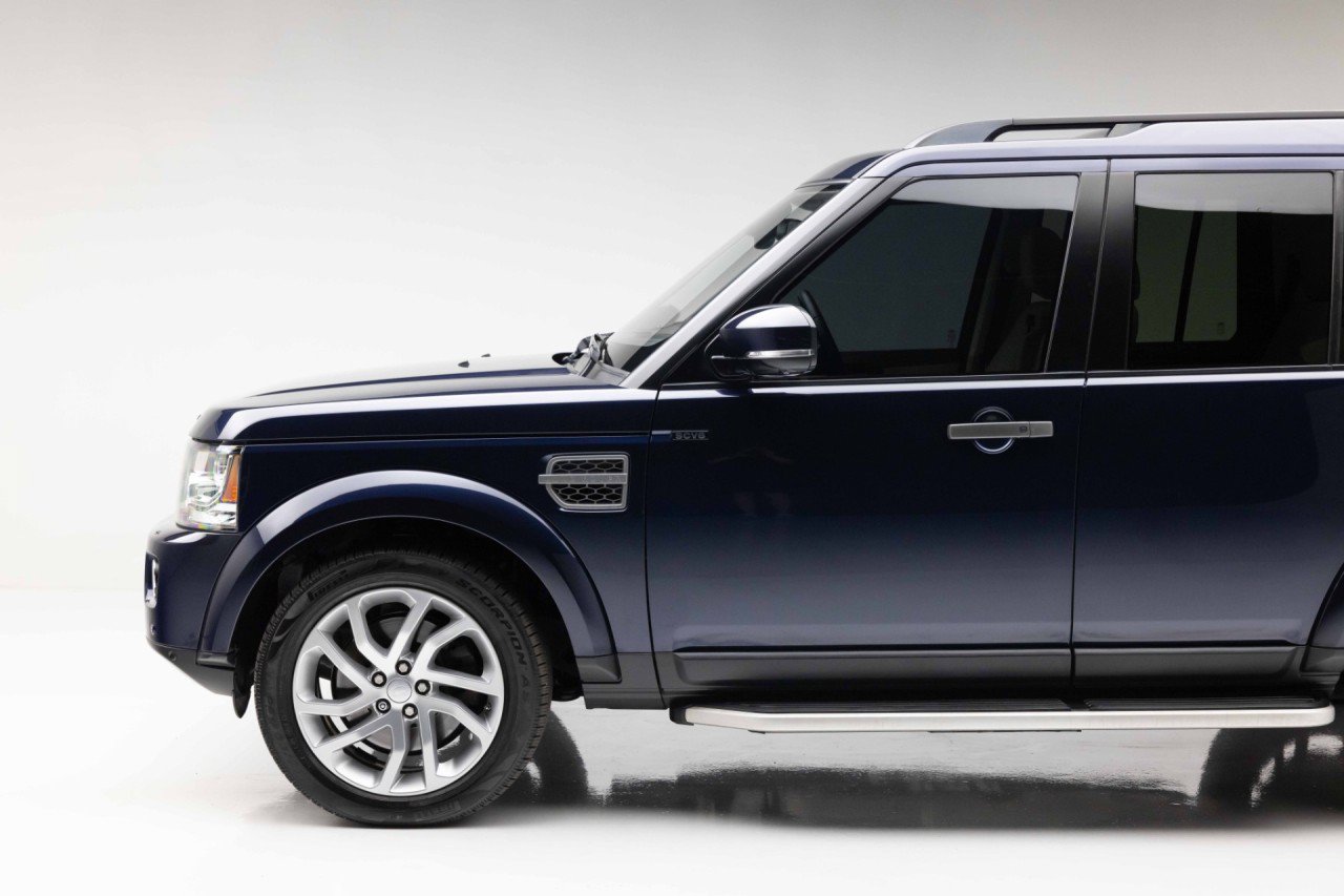 Used 2016 Land Rover LR4 HSE AWD/4WD image 17
