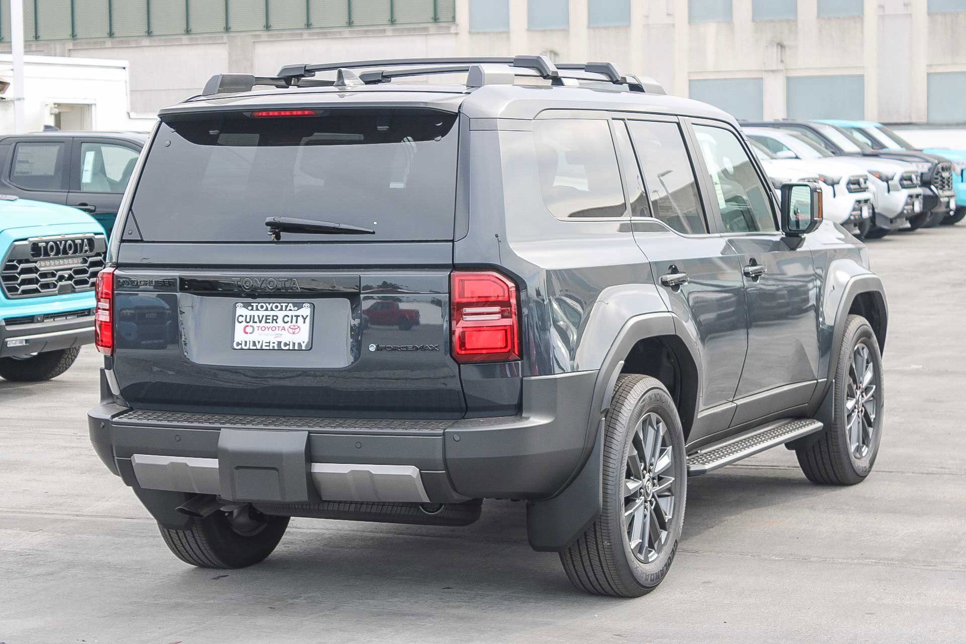 New 2026 Toyota Land Cruiser image 9