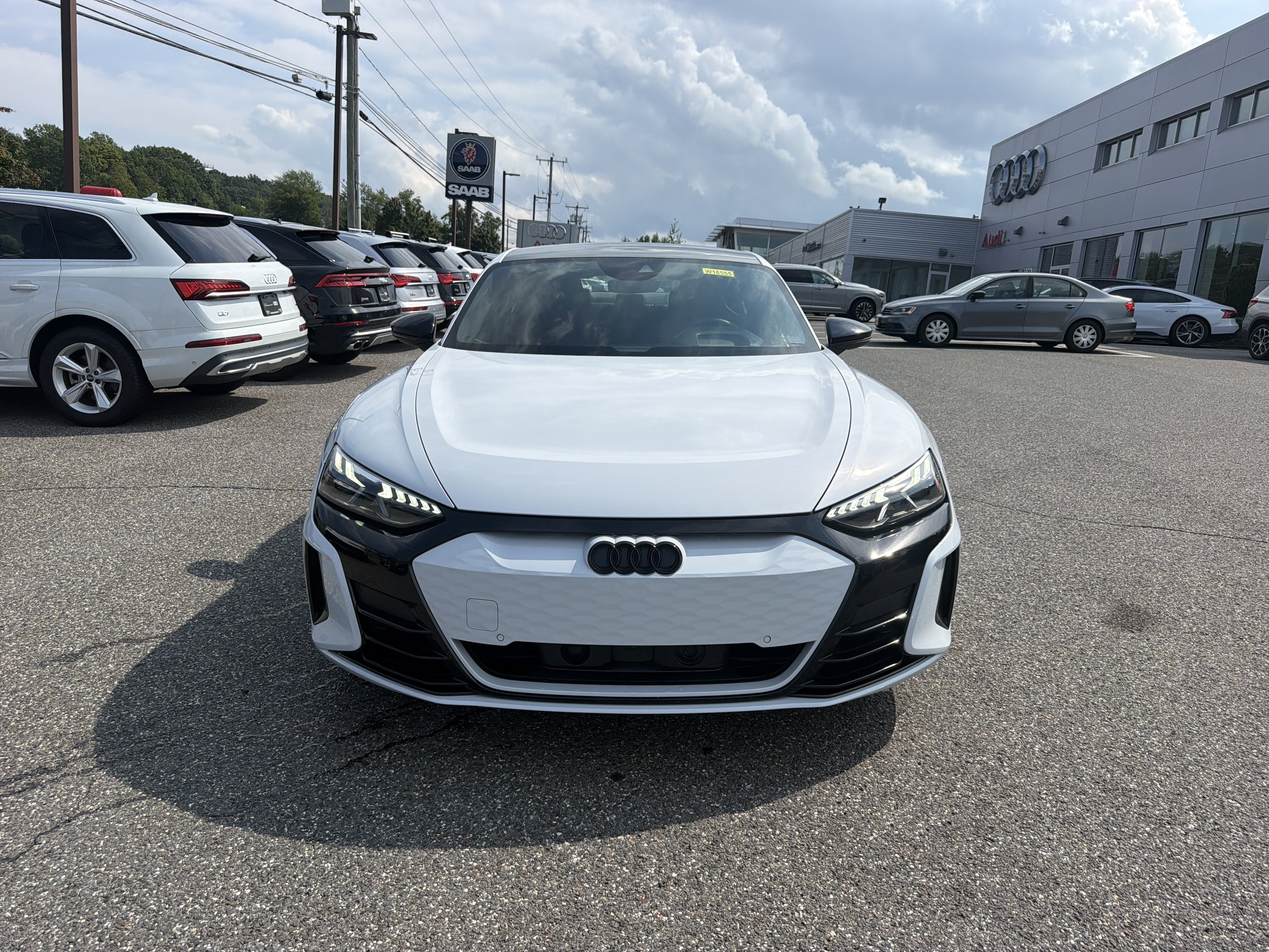 Certified 2024 Audi RS e-tron GT w/ Carbon Performance Package AWD/4WD image 2