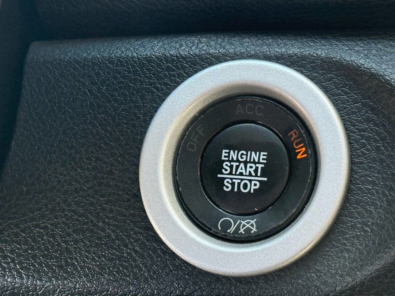 Used 2017 RAM 2500 Laramie image 13