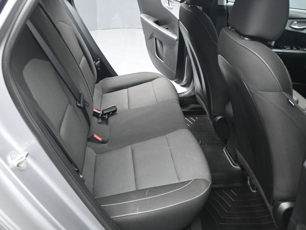 Used 2023 Kia Forte LXS w/ LXS Technology Package image 8