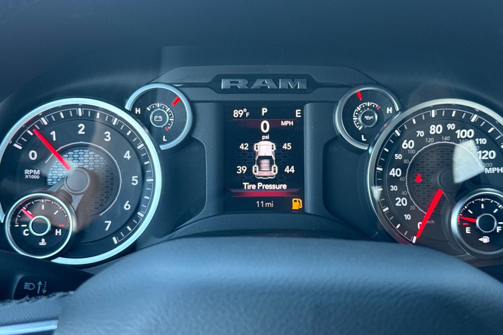 New 2026 RAM 1500 4x4 Crew Cab image 22