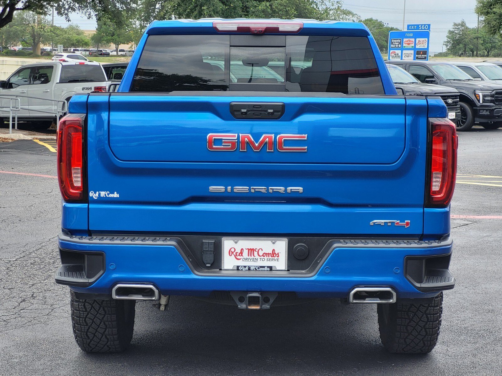 Used 2024 GMC Sierra 1500 AT4 w/ Technology Package AWD/4WD image 5