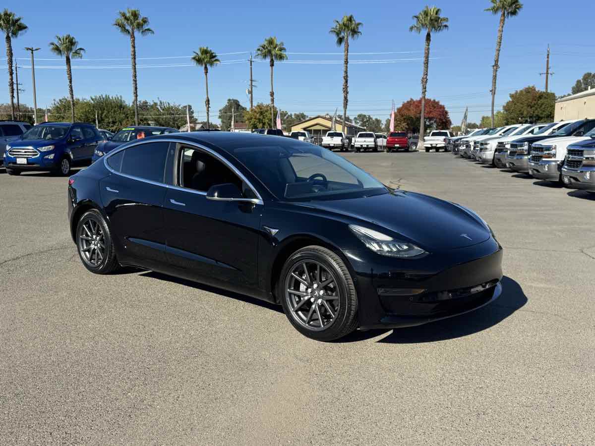 Used 2018 Tesla Model 3 Long Range RWD image 11