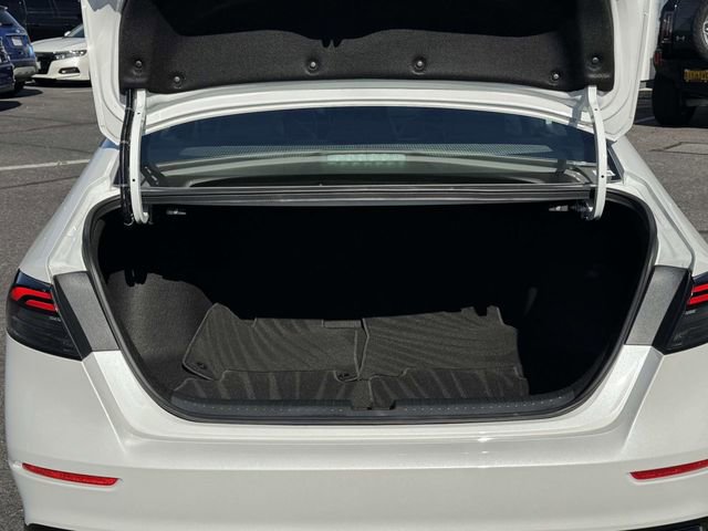 Used 2025 Honda Accord Sport image 9