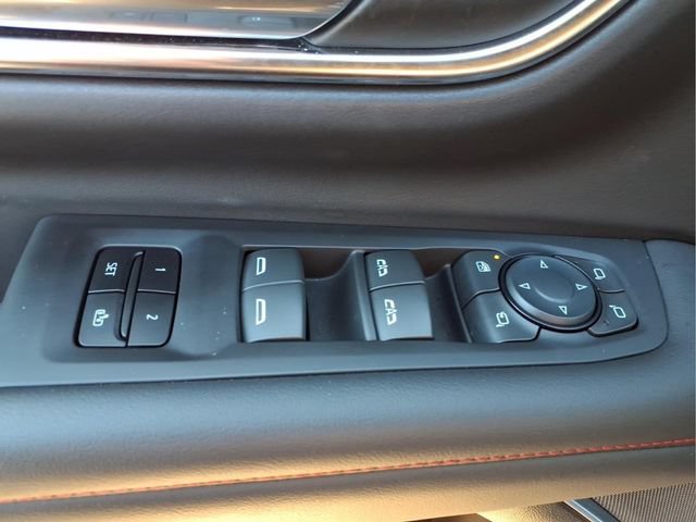 Used 2024 Chevrolet Tahoe RST w/ Luxury Package AWD/4WD image 16