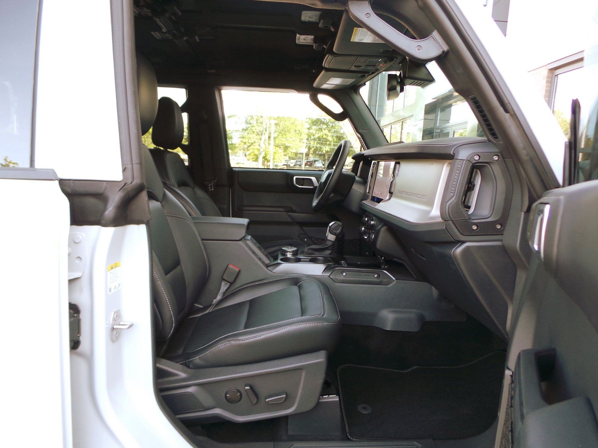 Used 2026 Ford Bronco Outer Banks AWD/4WD image 39