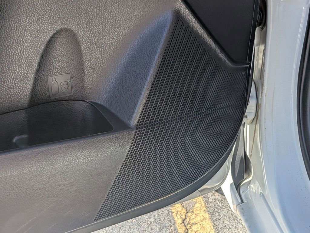Used 2014 Toyota Corolla L FWD image 27