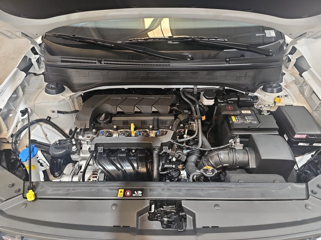 New 2026 Hyundai Venue SEL FWD image 28